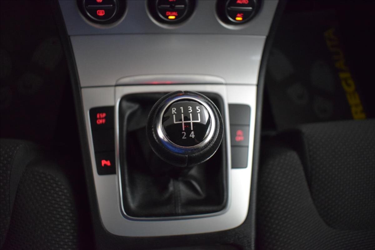 Volkswagen Passat Kombi 2,0 l 81 kw