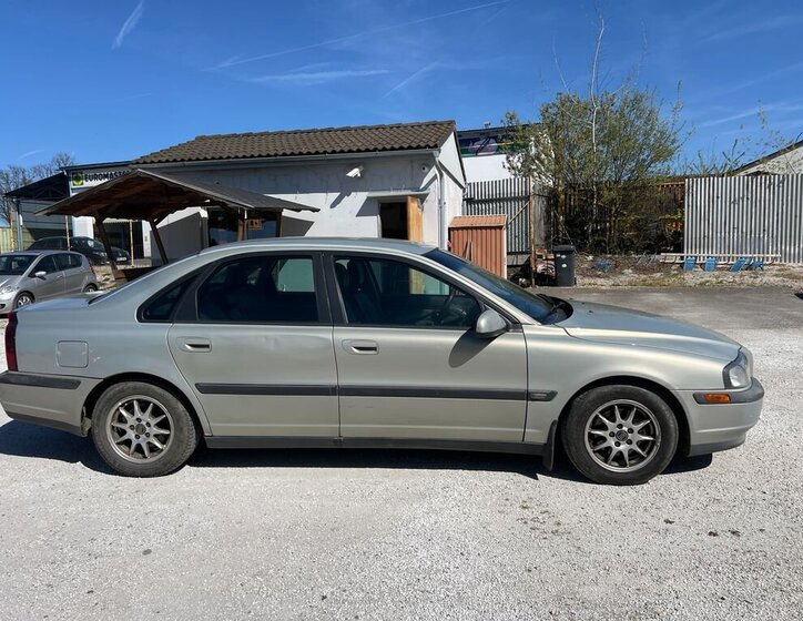 Volvo S80 Sedan / Limuzína 2,5 l 103 kw