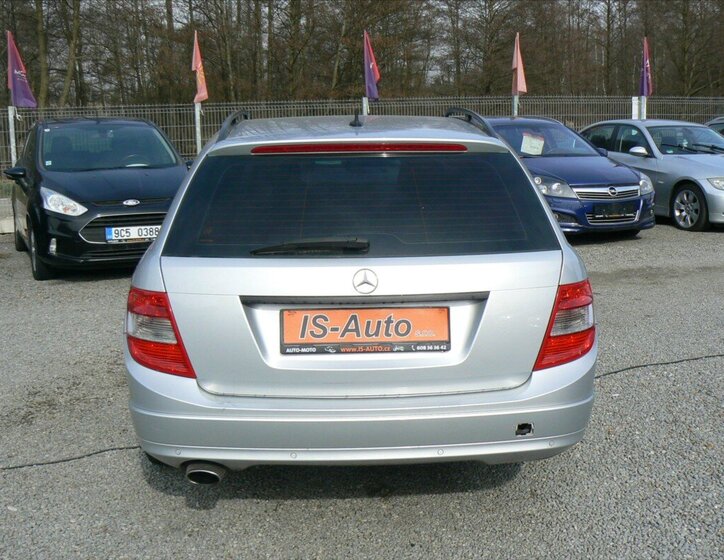 Mercedes-Benz Třídy C Kombi 2,1 l 125 kw