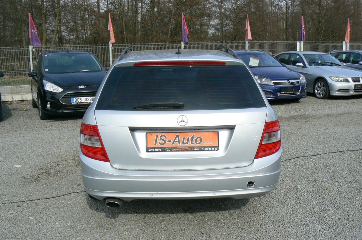 Mercedes-Benz Třídy C Kombi 2,1 l 125 kw