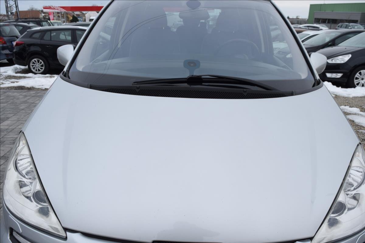 Peugeot 807 MPV 2,0 l 100 kw