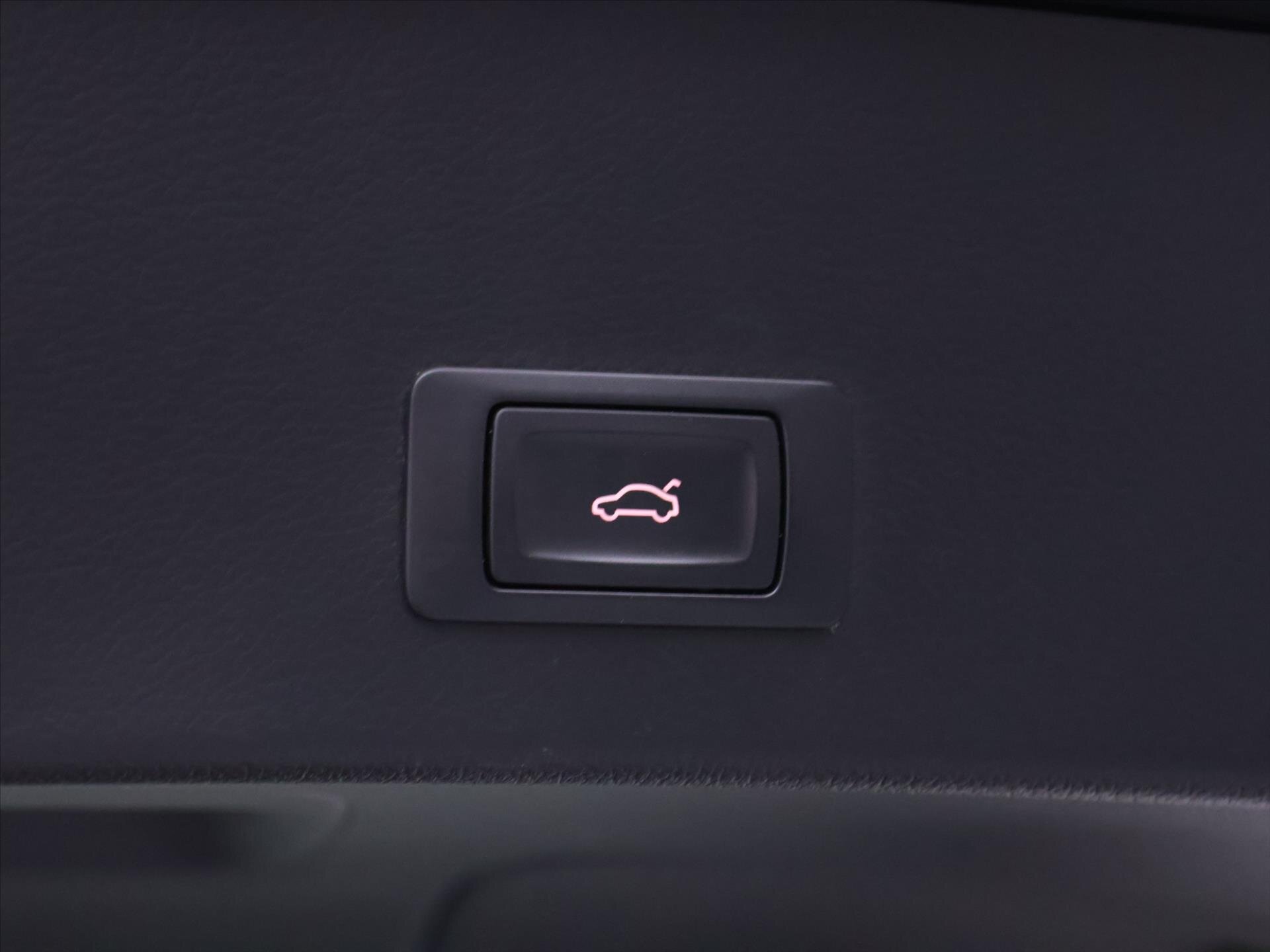 Audi A6 Kombi 2,0 l 140 kw