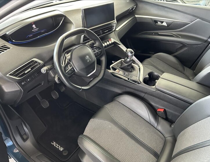 Peugeot 3008 SUV / Terénní 1,5 l 96 kw