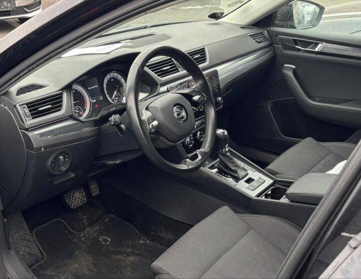 Škoda Superb Kombi 2,0 l 110 kw