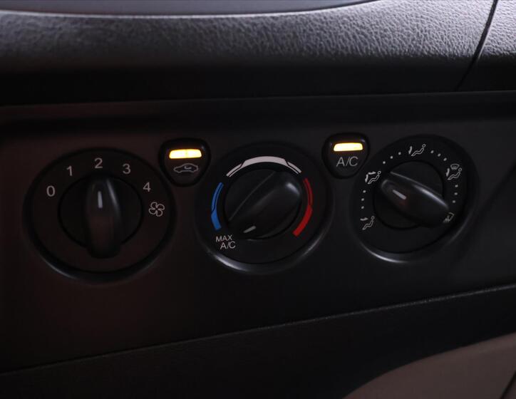 Ford Tourneo Custom 24