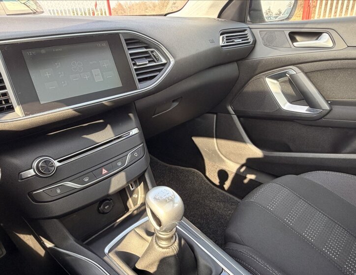 Peugeot 308 Kombi 2,0 l 110 kw