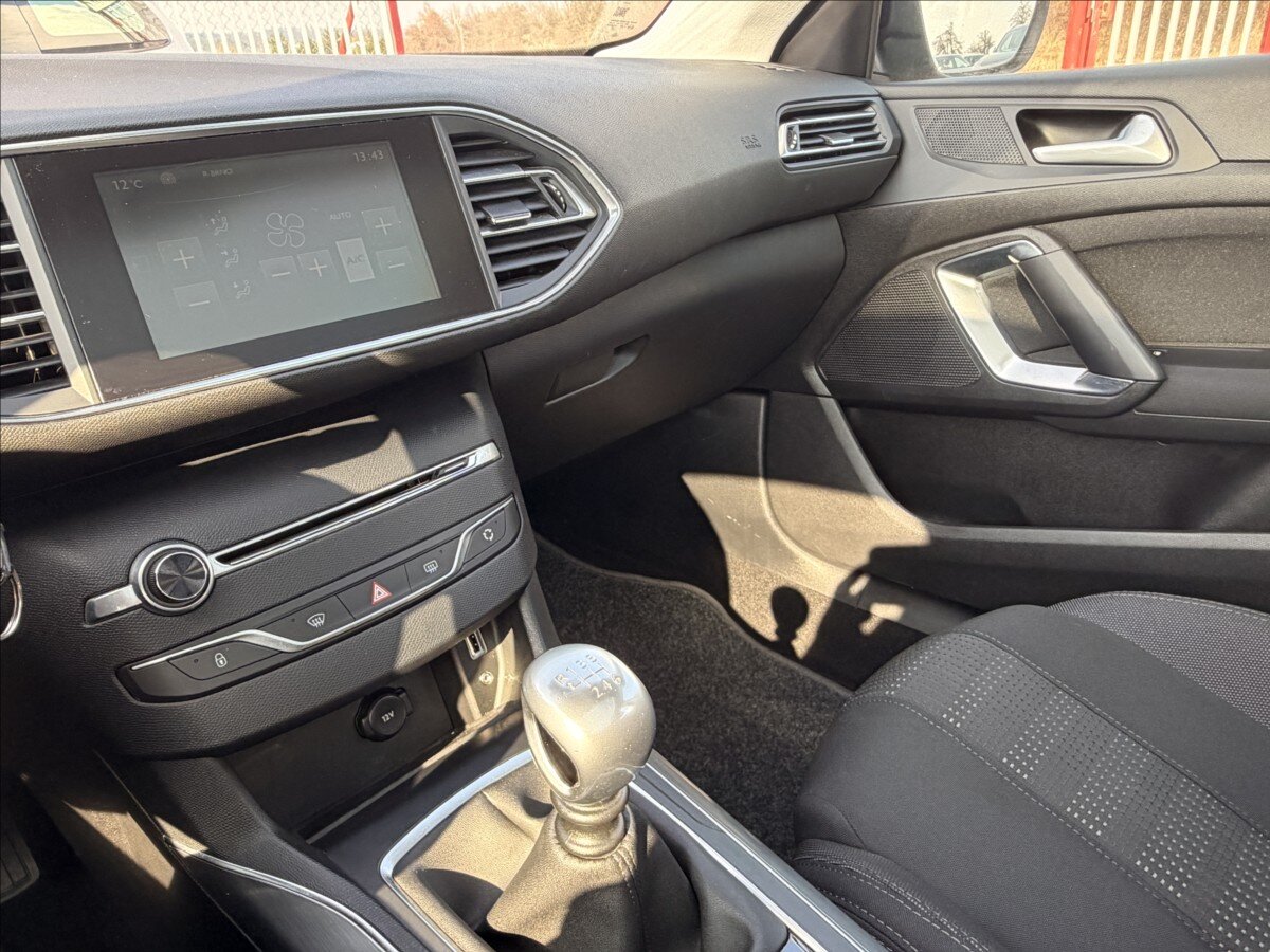 Peugeot 308 Kombi 2,0 l 110 kw