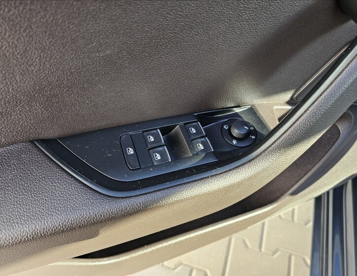 Škoda Superb Kombi 2,0 l 140 kw