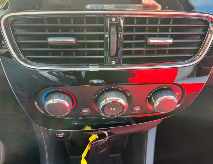 Renault Clio Kombi 1,1 l 54 kw