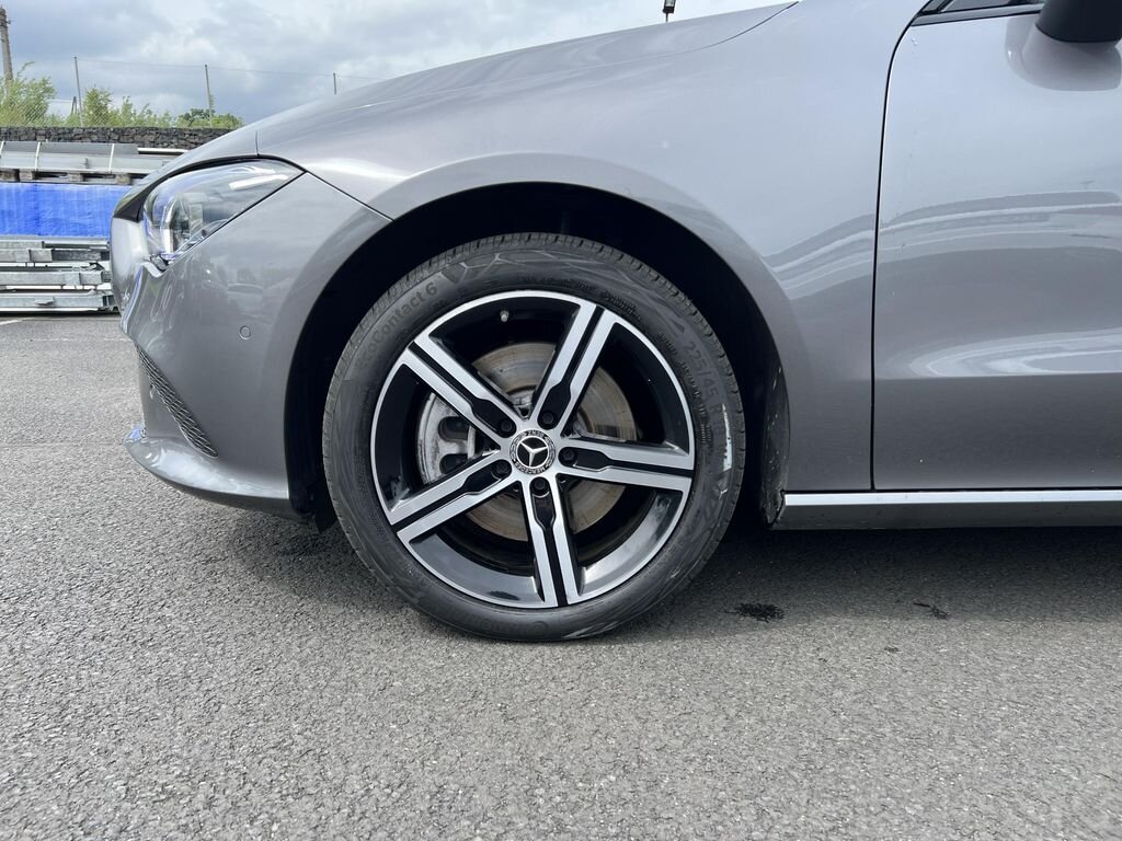 Mercedes-Benz CLA Sedan / Limuzína 1,3 l 118 kw