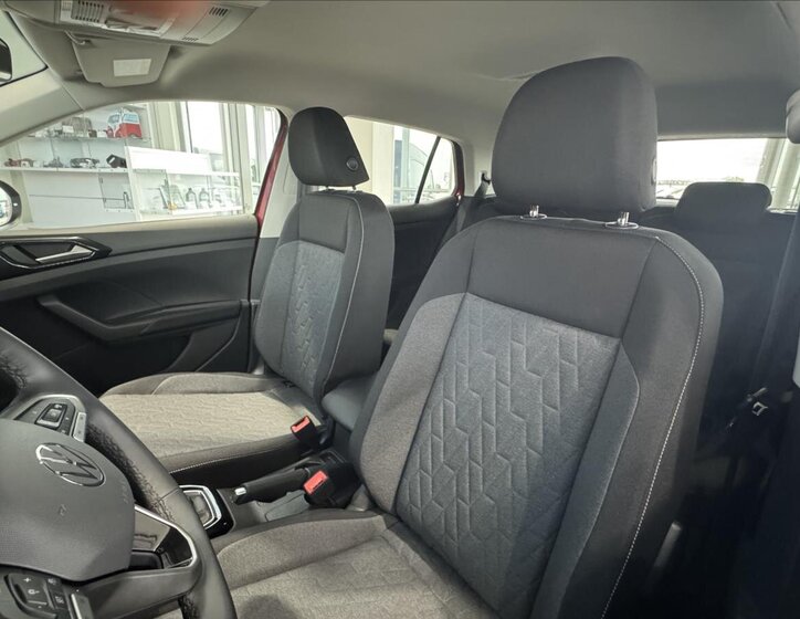 Volkswagen T-Cross 9