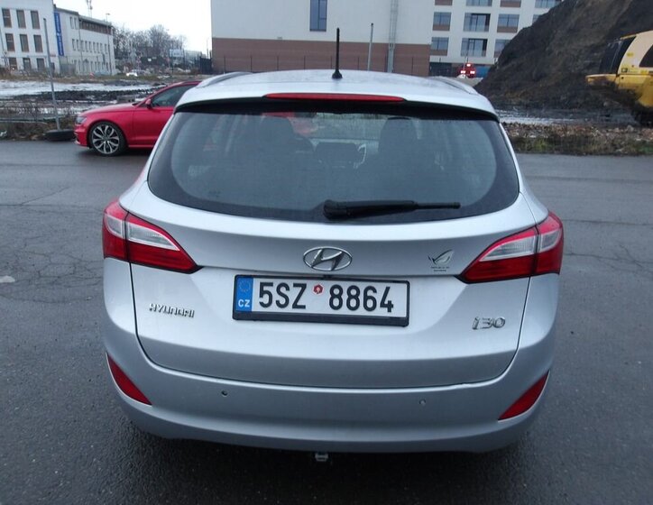 Hyundai i30 Kombi 1,6 l 99 kw