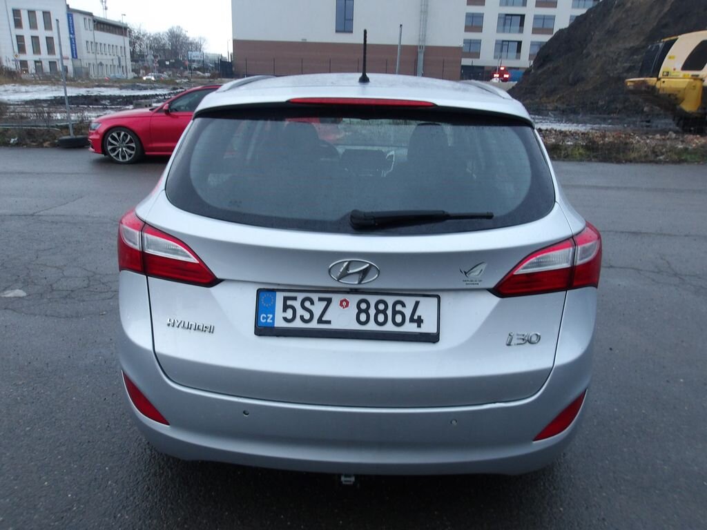 Hyundai i30 Kombi 1,6 l 99 kw