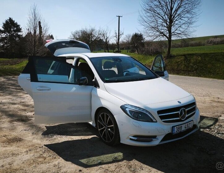 Mercedes-Benz AMG One SUV / Terénní 0,0 125 kw