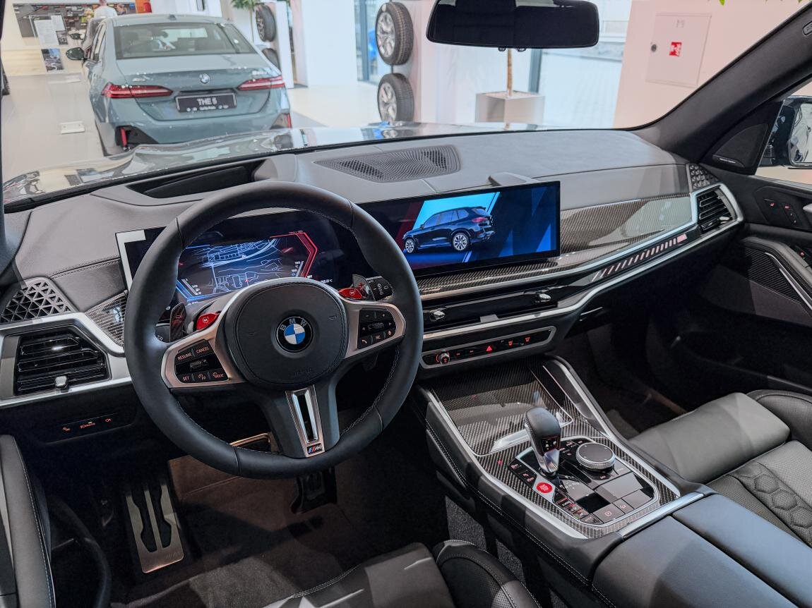 BMW X5 SUV / Terénní 4,4 l 460 kw