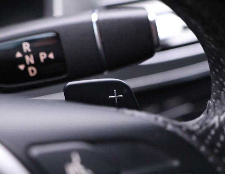 Mercedes-Benz Třídy E 25