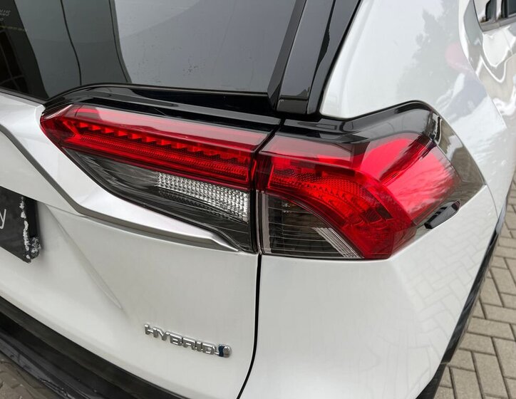 Toyota RAV4 SUV 2,5 l 131 kw