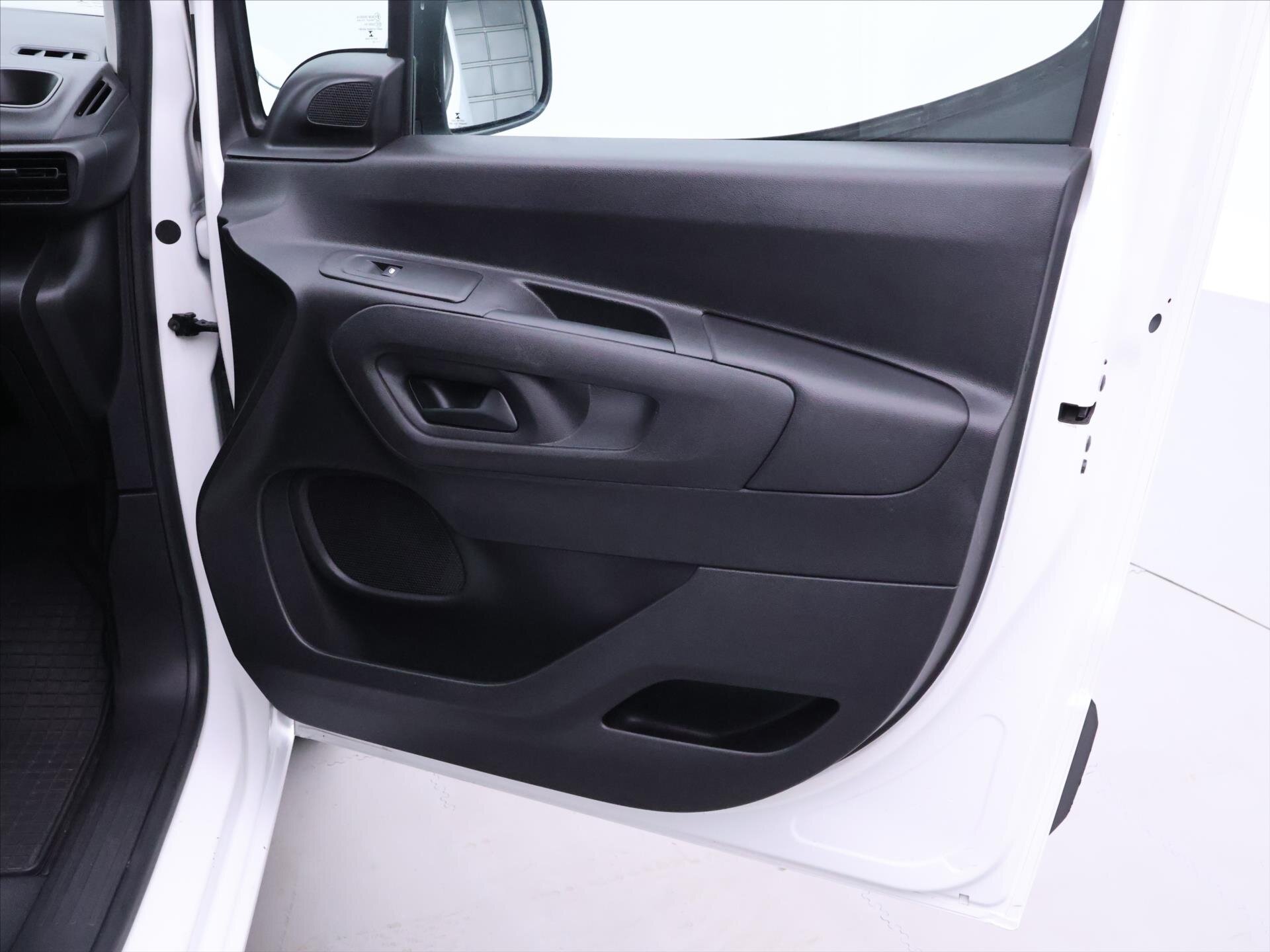 Peugeot Partner Ostatní 1,5 l 75 kw