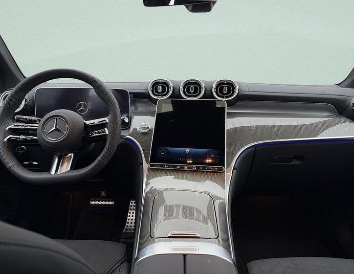 Mercedes-Benz GLC SUV / Terénní 2,0 l 145 kw