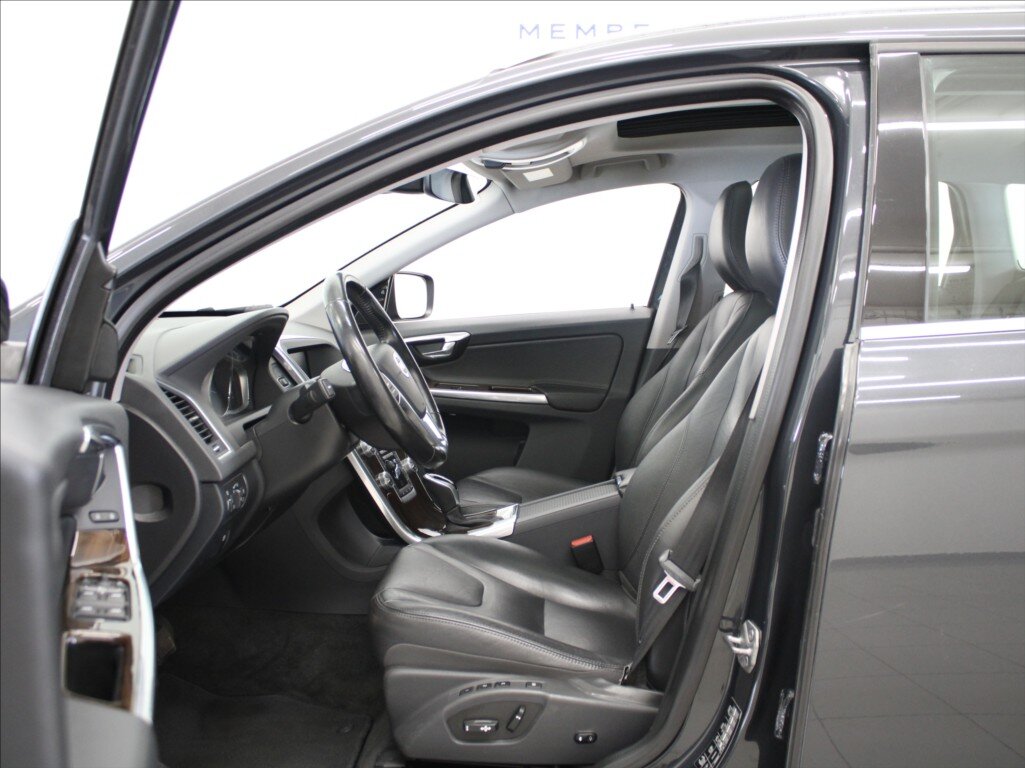 Volvo XC60 SUV / Terénní 2,4 l 162 kw