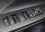 Toyota C-HR SUV / Terénní 2,0 l 112 kw