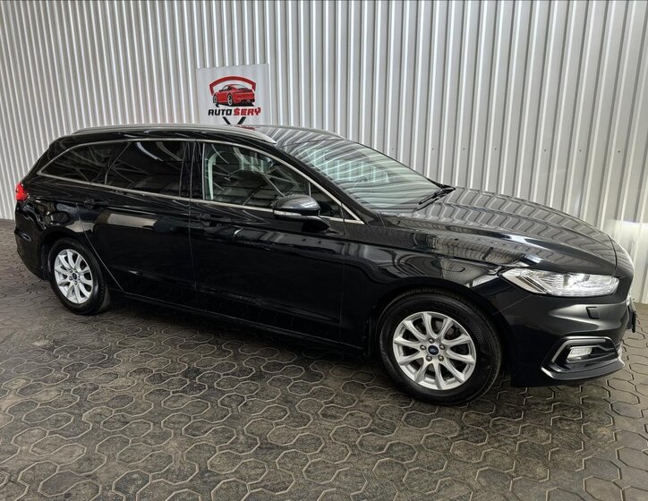 Ford Mondeo Kombi 1,5 l 121 kw