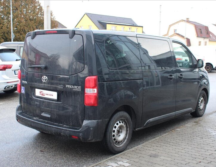 Toyota ProAce Verso Kombi 2,0 l 110 kw