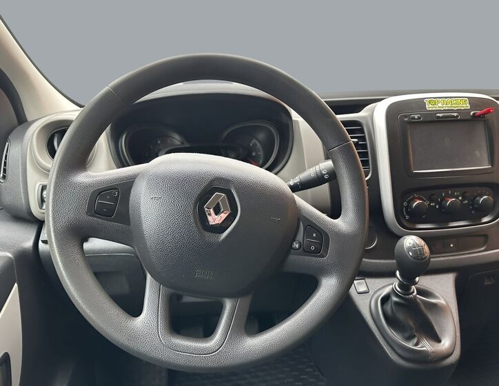 Renault Trafic 13