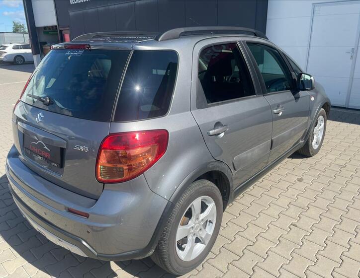 Suzuki SX4 4