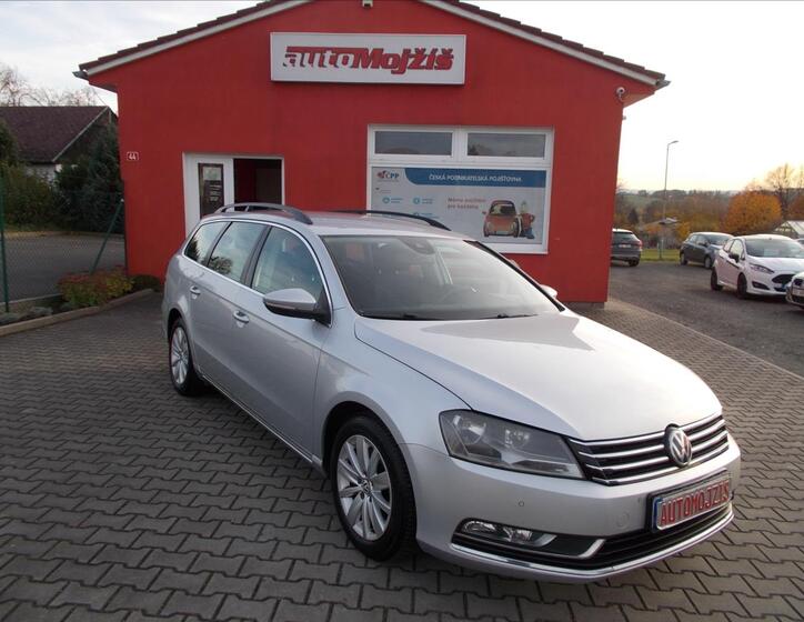 Volkswagen Passat 1