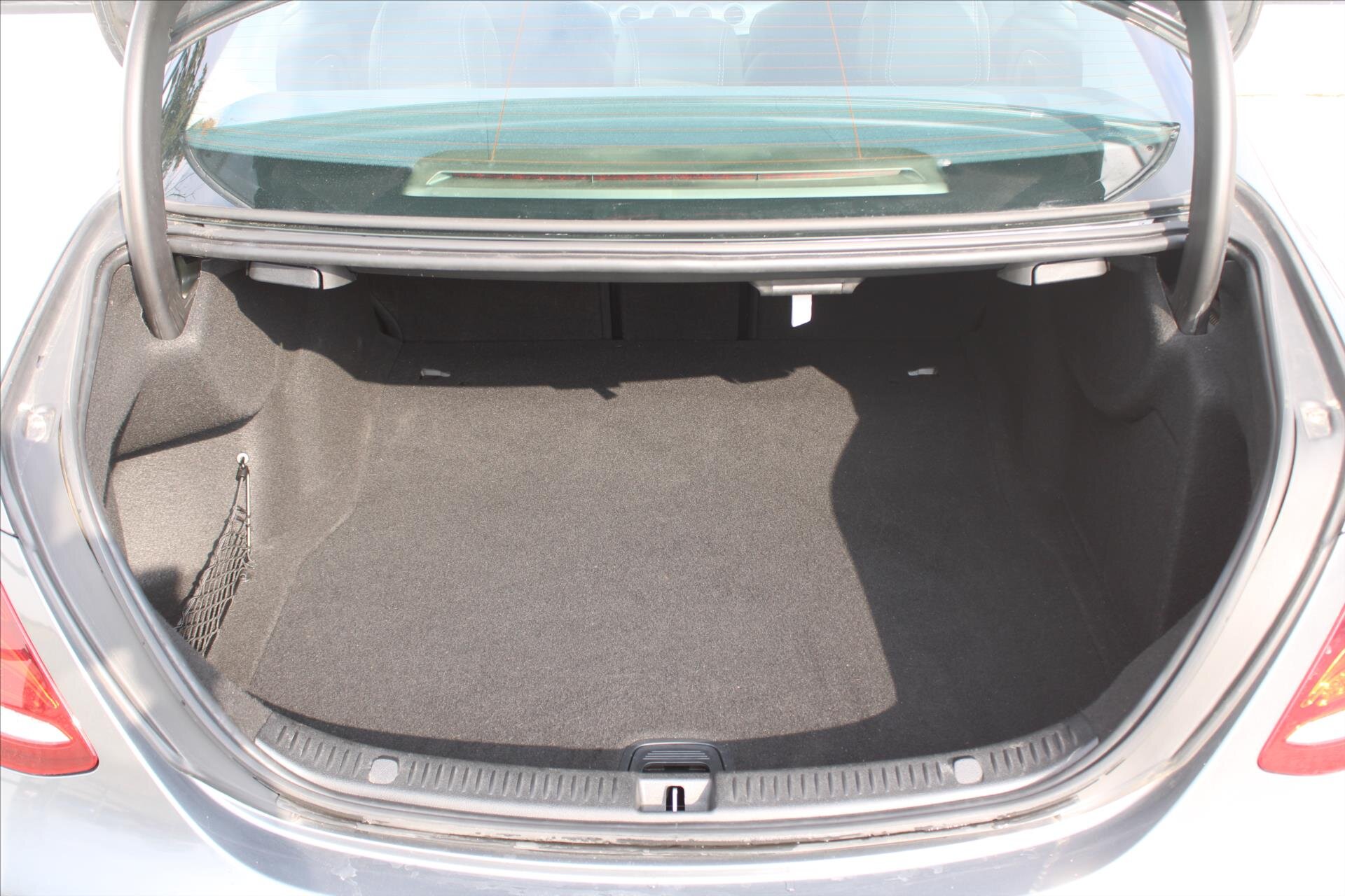 Mercedes-Benz Třídy E Sedan / Limuzína 2,0 l 155 kw