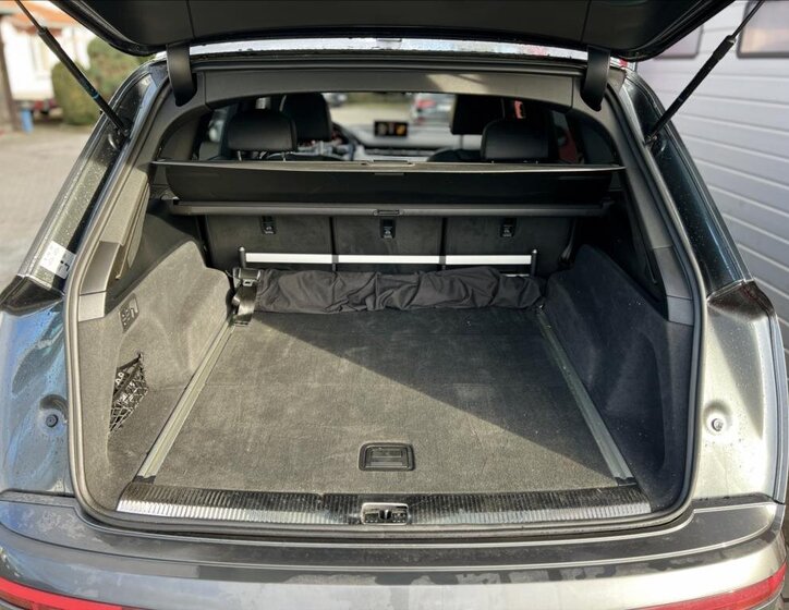 Audi SQ7 SUV 4,0 l 320 kw