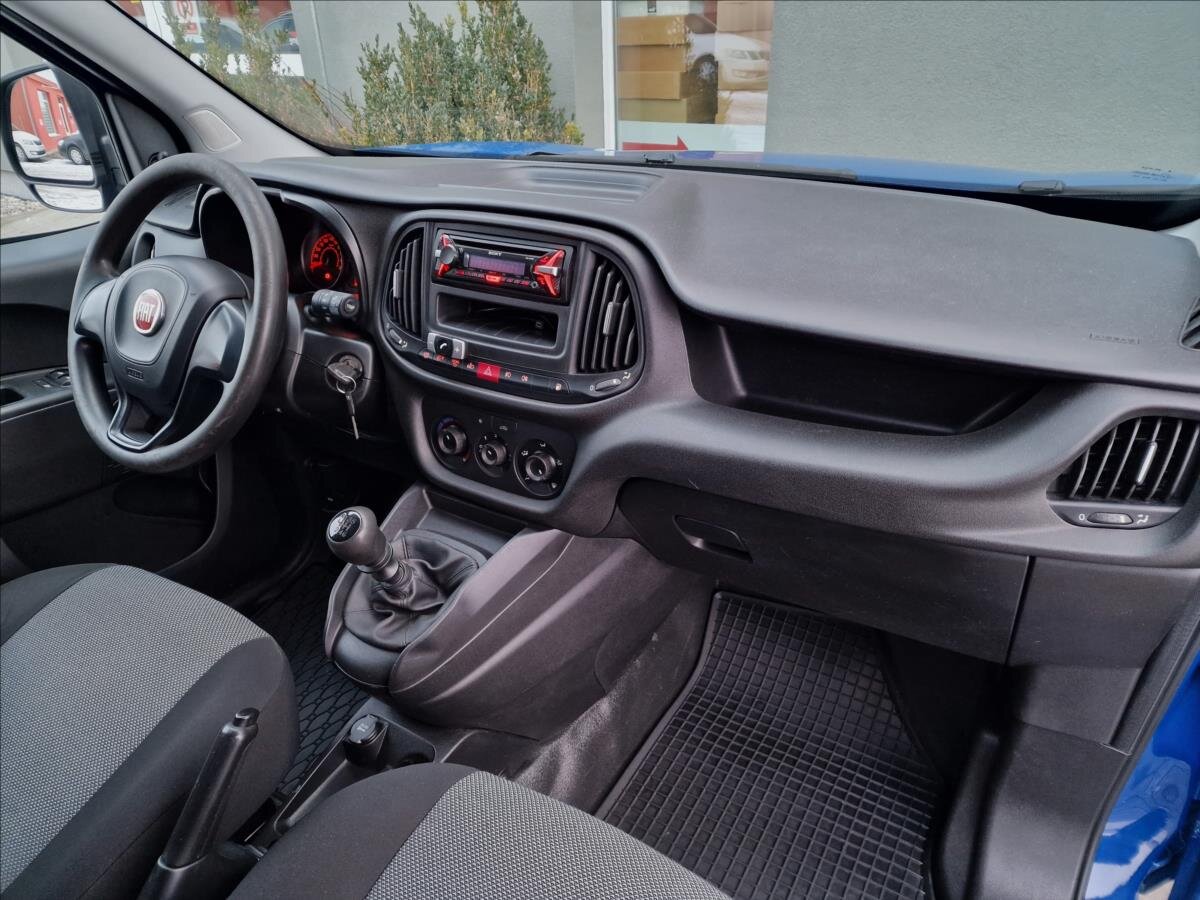 Fiat Dobló cargo Skříň 1,4 l 88 kw