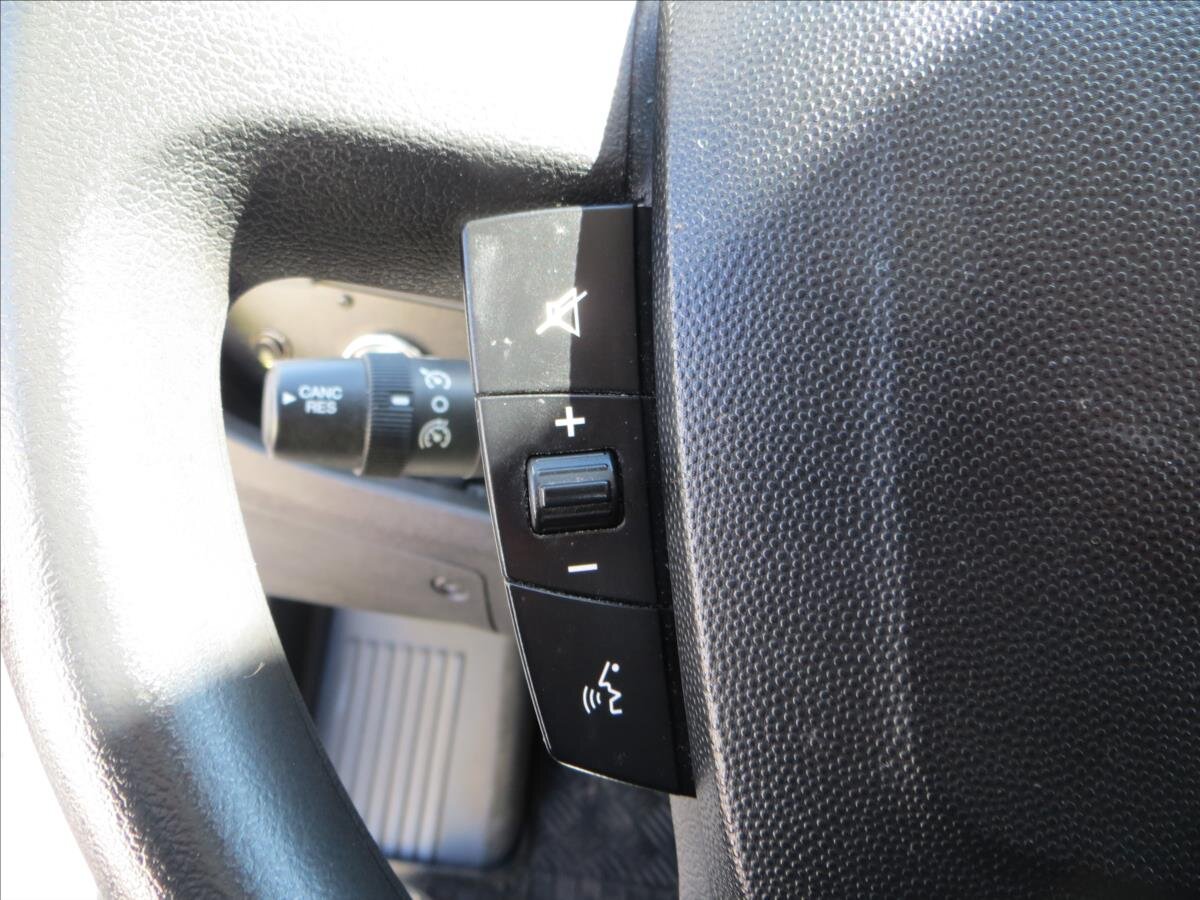 Peugeot Boxer Valník 2,2 l 121 kw