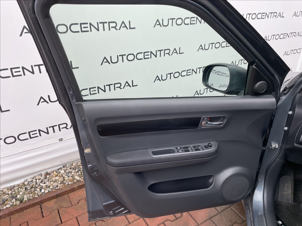 Suzuki Swift Hatchback 1,3 l 67 kw