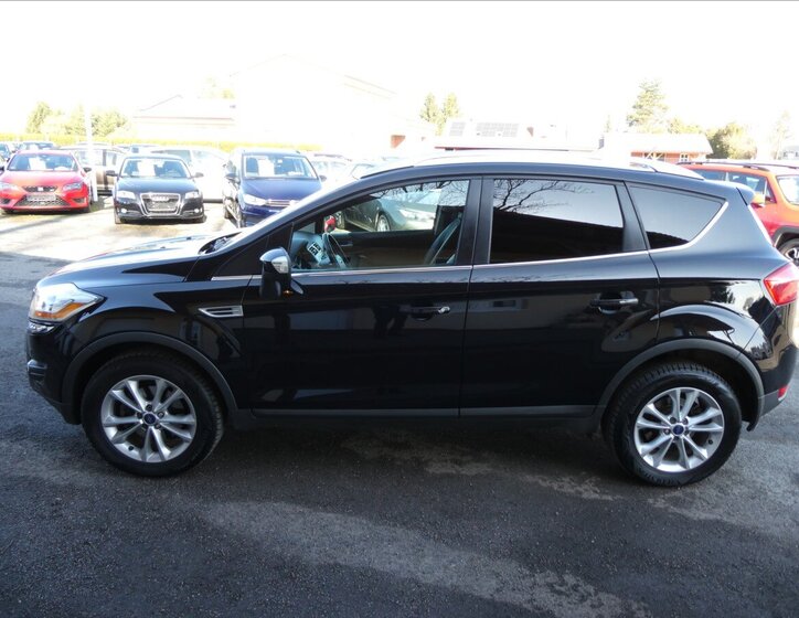 Ford Kuga SUV / Terénní 2,0 l 103 kw