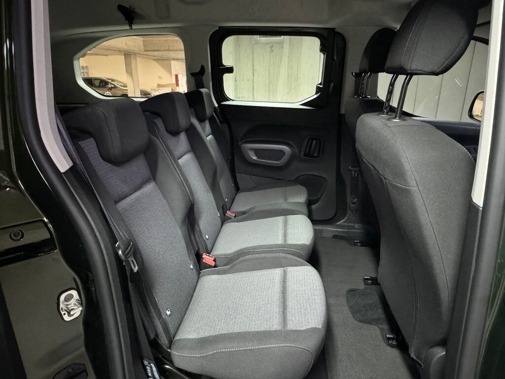 Toyota ProAce City Verso MPV 1,2 l 81 kw