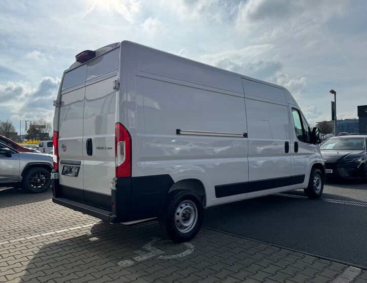 Toyota Proace Max 5