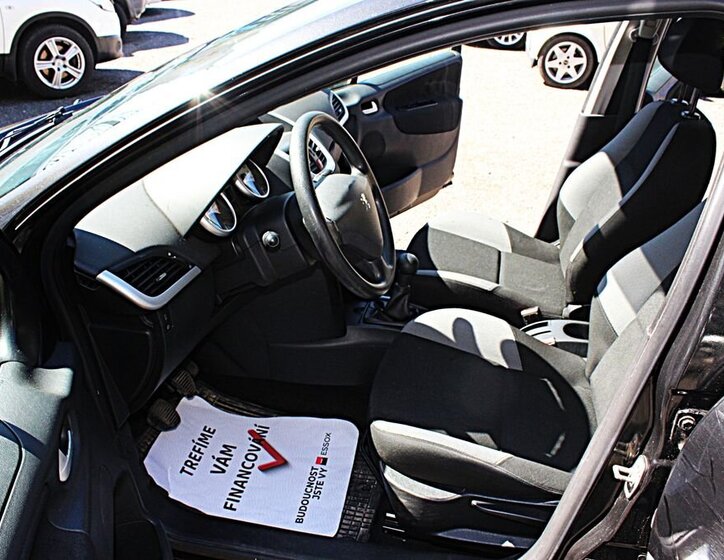 Peugeot 207 Hatchback 1,4 l 70 kw