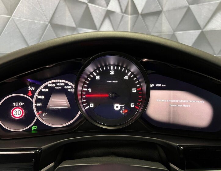 Porsche Panamera Liftback 4,0 l 310 kw