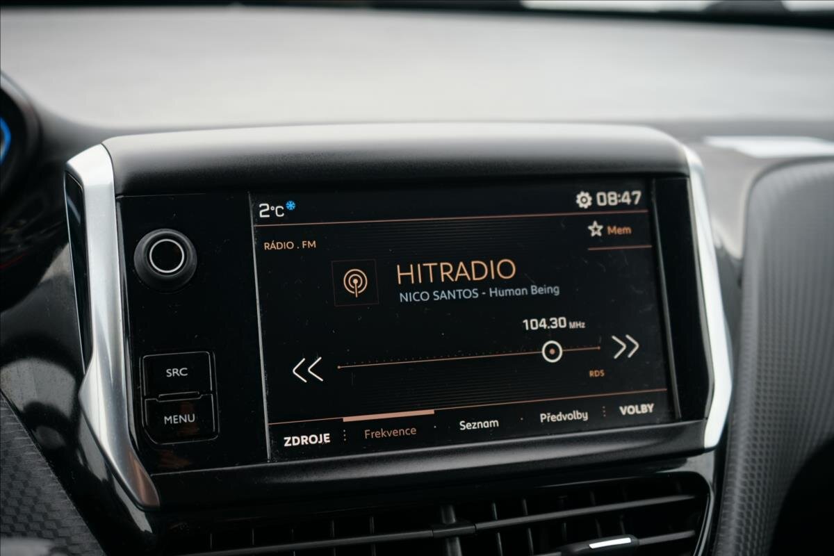 Peugeot 2008 SUV / Terénní 1,2 l 81 kw