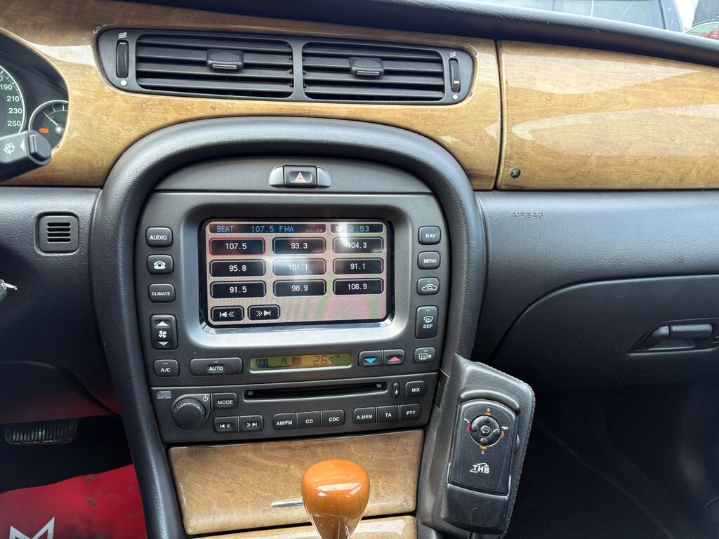 Jaguar X-Type Sedan 2,1 l 115 kw