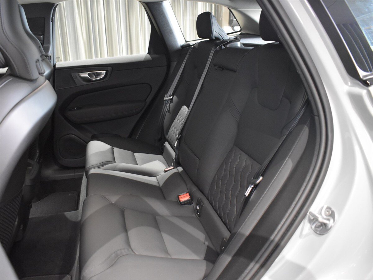 Volvo XC60 SUV / Terénní 2,0 l 184 kw