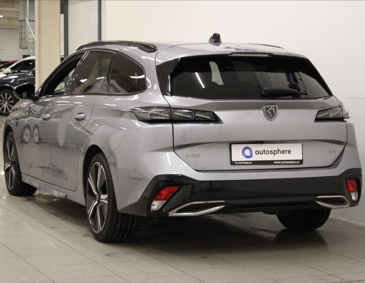 Peugeot 308 Kombi 1,2 l 96 kw