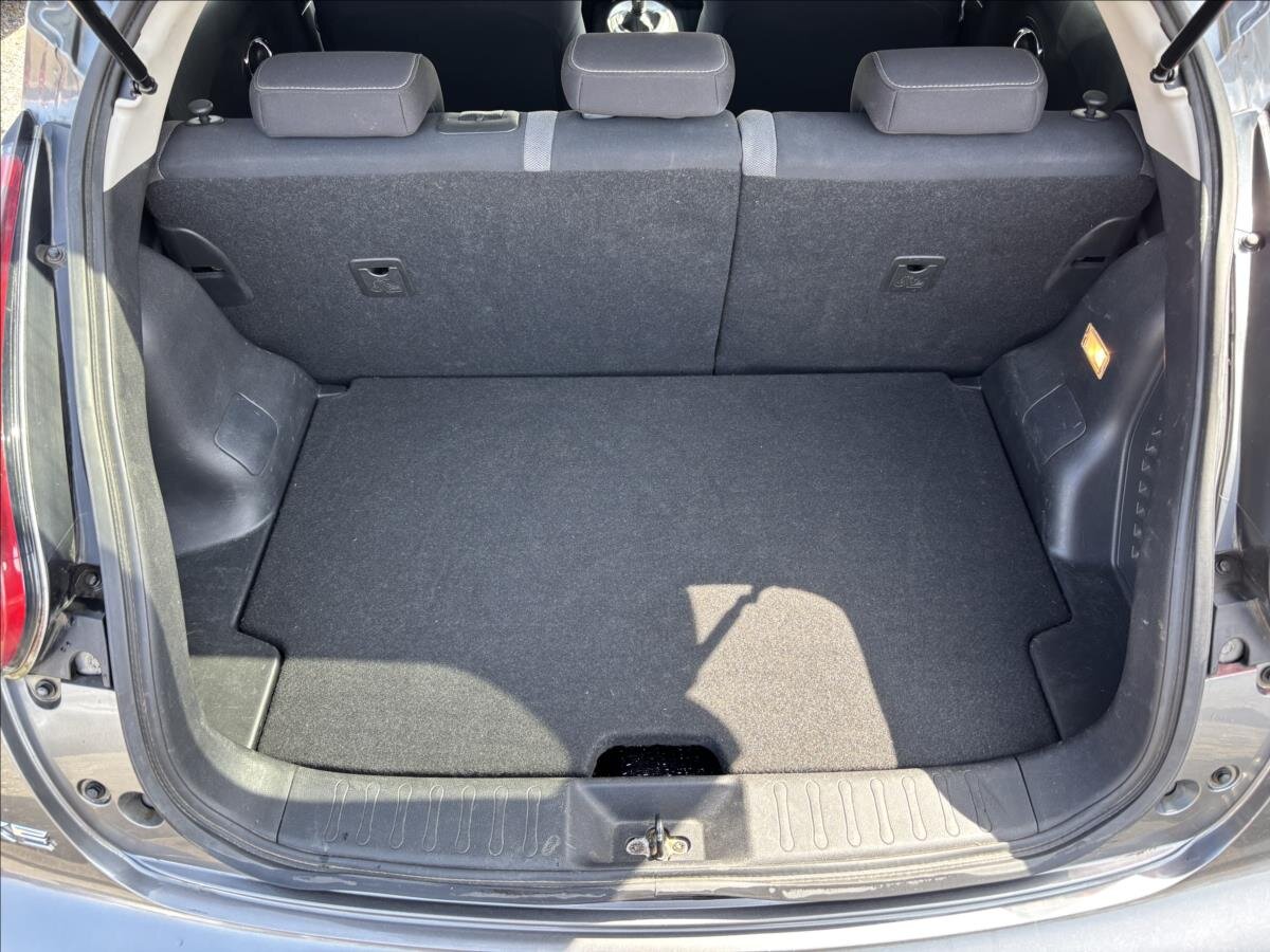 Nissan Juke SUV / Terénní 1,6 l 83 kw