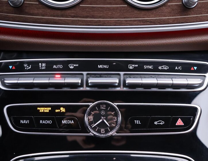 Mercedes-Benz Třídy E Sedan / Limuzína 2,0 l 135 kw