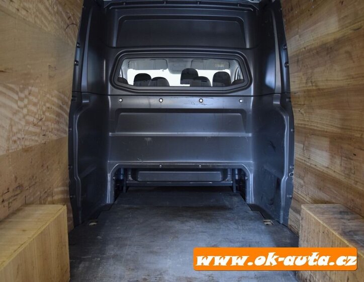 Volkswagen Crafter Skříň 2,0 l 103 kw
