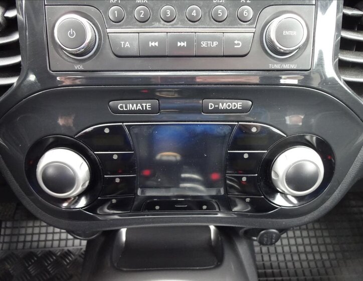 Nissan Juke Hatchback 1,6 l 86 kw