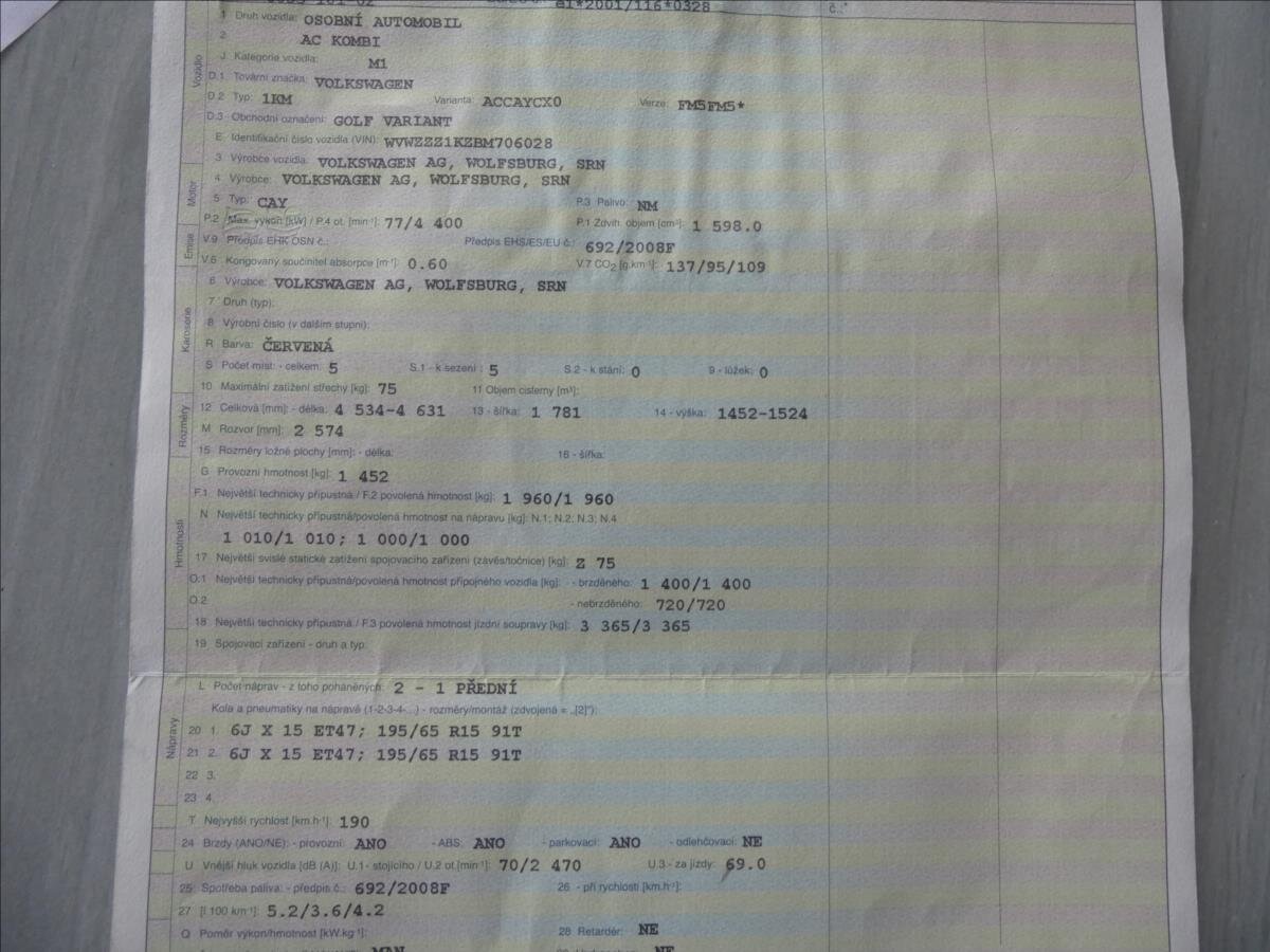 Volkswagen Golf Kombi 1,6 l 77 kw