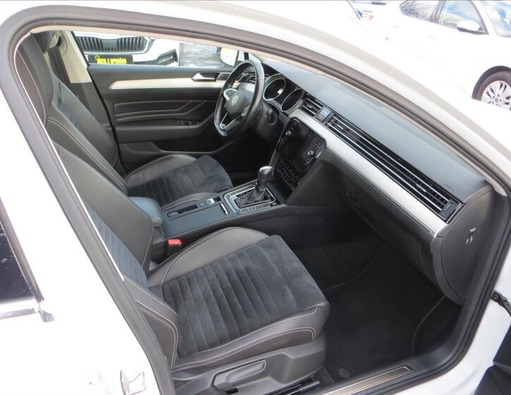 Volkswagen Passat Kombi 1,5 l 110 kw